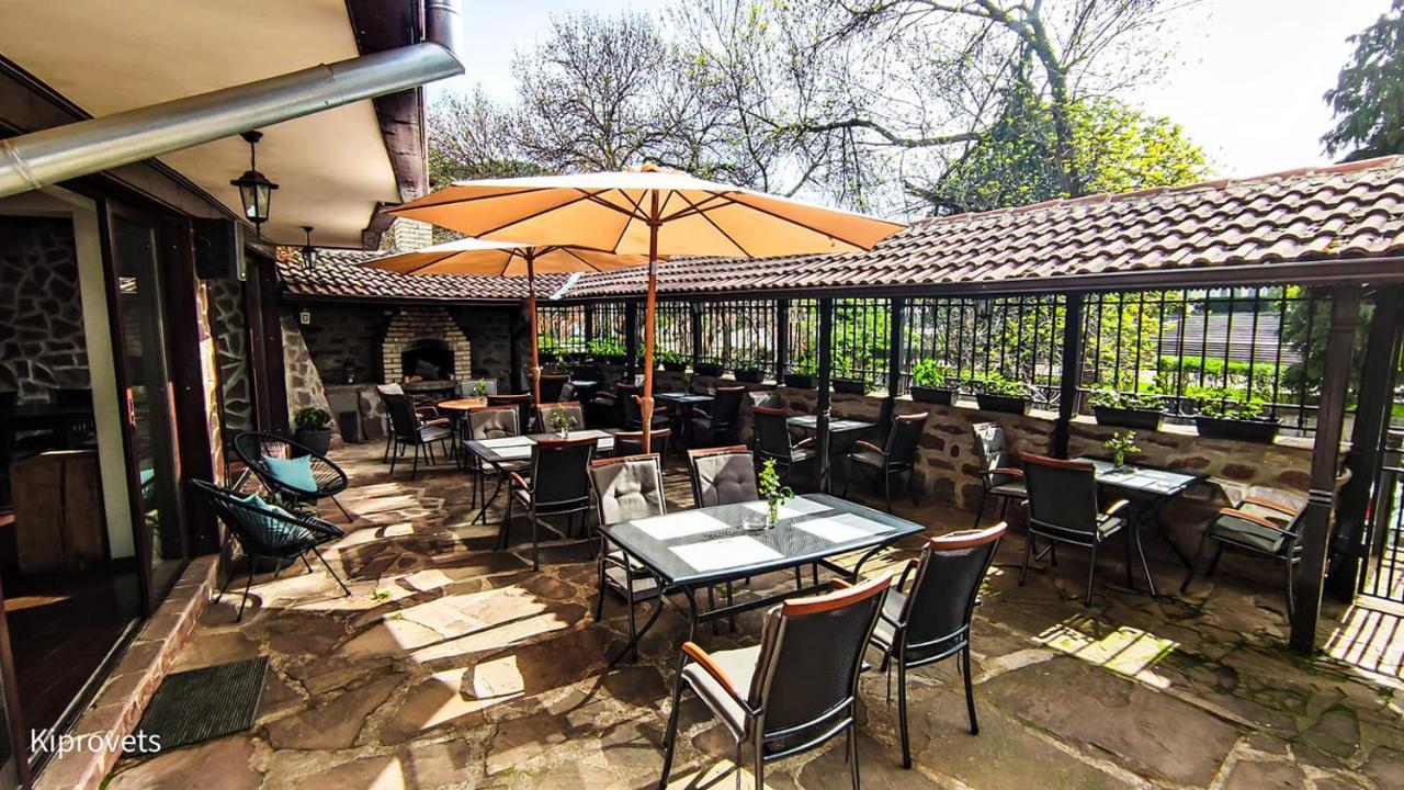 Hotel Kiprovets Chiprovtsi Bagian luar foto