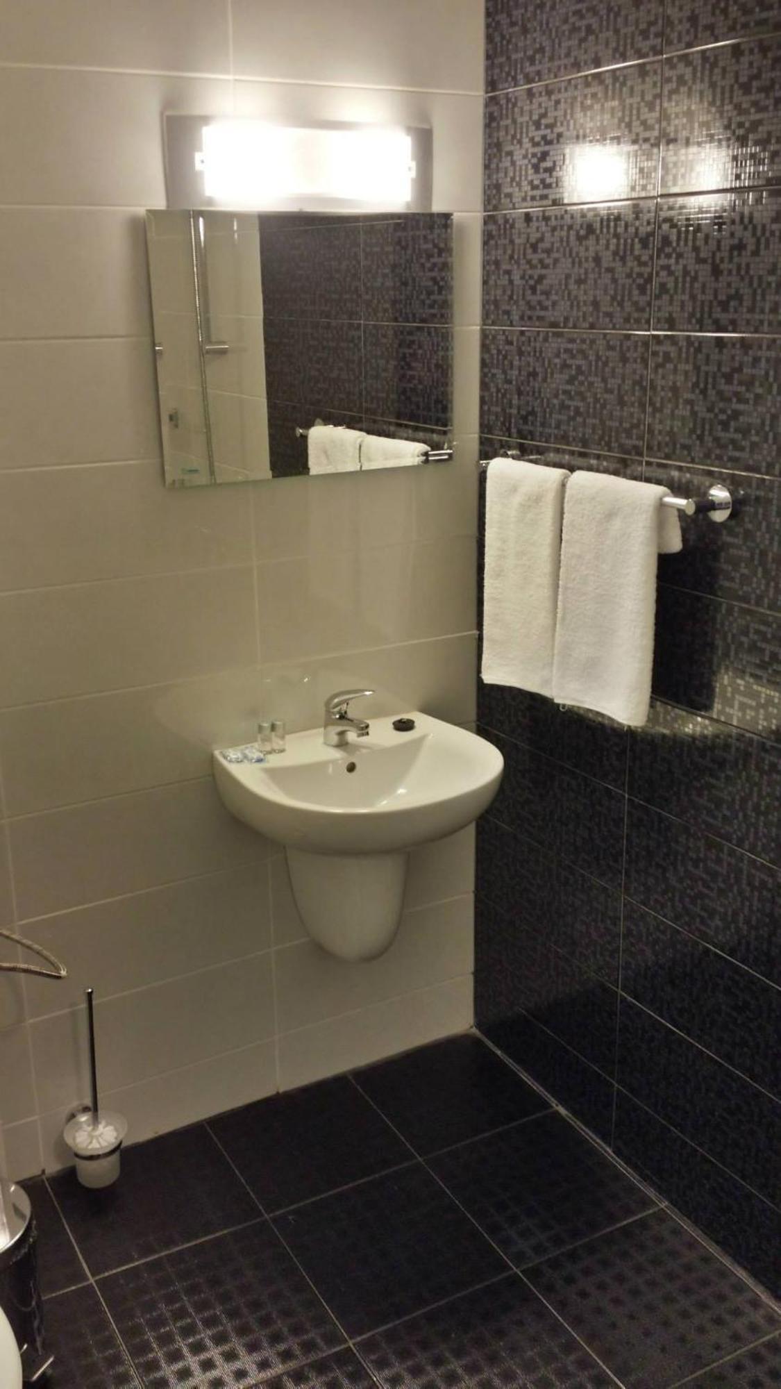 Hotel Kiprovets Chiprovtsi Bagian luar foto